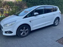 Weiß Gebraucht 2018 Ford S-MAX Titanium Van / Kleinbus | 14.500 € (Superpreis)