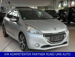 Grau Gebraucht 2013 Peugeot 208 Allure Kleinwagen | 5.200 € (Fairer Preis)