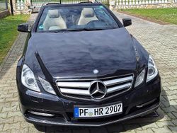 Schwarz Gebraucht 2012 Mercedes 250 Cabrio | 15.990 €