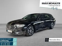 Metalliclack obsidianschwarz Gebraucht 2024 Mercedes E220 Avantgarde Kombi | 52.280 €