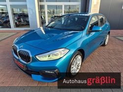 Blau Gebraucht 2022 BMW 118 Advantage Kleinwagen | 21.500 € (Fairer Preis)