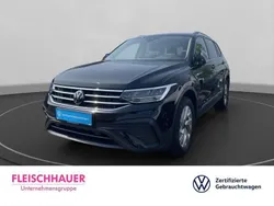 Schwarz Gebraucht 2024 VW Tiguan Allspace Life SUV | 35.490 € (Superpreis)