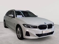 Alpinweiß Gebraucht 2022 BMW 330e Sport Line Kombi | 31.390 € (Guter Preis)