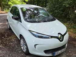 Weiß Gebraucht 2016 Renault Zoe Intens Kleinwagen | 5.888 € (Fairer Preis)