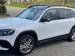 Weiß Gebraucht 2021 Mercedes GLB200 AMG line SUV | 33.200 € (Fairer Preis)