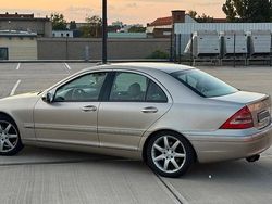 Gebraucht 2001 Mercedes C220 Limousine | 2.500 € (Fairer Preis)