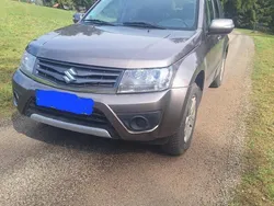 Braun Gebraucht 2013 Suzuki Grand Vitara SUV | 5.900 € (Guter Preis)