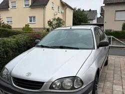 Silber Gebraucht 1998 Toyota Avensis Limousine | 2.999 €