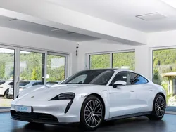 Grau Gebraucht 2024 Porsche Taycan Chrono Limousine | 76.000 € (Fairer Preis)
