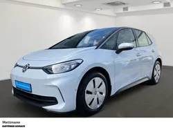 Gletscherweiß metallic Gebraucht 2024 VW ID.3 Pro Kleinwagen | 34.450 € (Teuer)