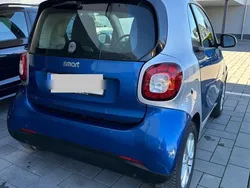 Blau Gebraucht 2017 Smart ForTwo Coupé Kleinwagen | 10.750 € (Teuer)