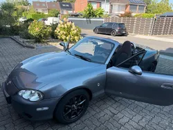 Grau Gebraucht 2004 Mazda MX5 Cabrio | 4.300 €