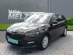 Crystalschwarz met. Gebraucht 2020 Skoda Scala Style Kleinwagen | 17.380 € (Fairer Preis)