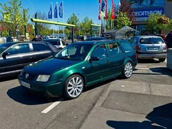 Grün Gebraucht 1999 VW Bora Trendline Limousine | 3.000 €