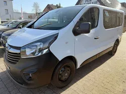 Weiß Gebraucht 2019 Opel Vivaro Van | 15.999 €