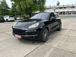 Schwarz Gebraucht 2012 Porsche Cayenne SUV | 27.500 € (Teuer)