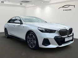 Weiß Gebraucht 2023 BMW 520 M Sport Limousine | 54.800 € (Guter Preis)