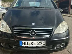 Schwarz Gebraucht 2004 Mercedes A180 Avantgarde Kleinwagen | 1.000 € (Guter Preis)