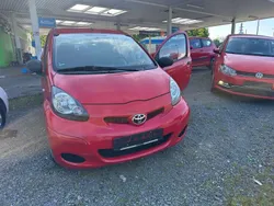 Rot Gebraucht 2010 Toyota Aygo Kleinwagen | 2.350 € (Fairer Preis)