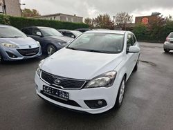 Weiß Gebraucht 2011 Kia Ceed Limousine | 4.899 € (Superpreis)