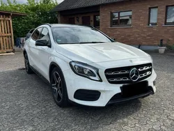 Weiß Gebraucht 2017 Mercedes GLA220 AMG SUV | 24.100 € (Fairer Preis)
