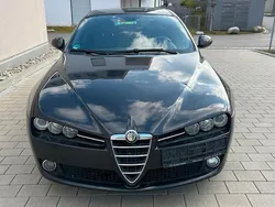 Schwarz Gebraucht 2010 Alfa Romeo 159 Kombi | 2.000 € (Fairer Preis)