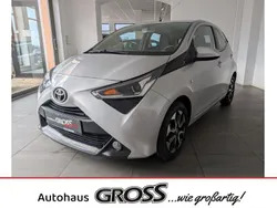 Silber Gebraucht 2019 Toyota Aygo X-play Kleinwagen | 11.783 € (Fairer Preis)