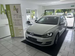 Oryxweiss Gebraucht 2015 VW Golf VII Comfortline Kleinwagen | 7.690 € (Guter Preis)