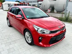 Rot Gebraucht 2017 Kia Rio DREAM-TEAM Edition Kleinwagen | 9.990 € (Fairer Preis)