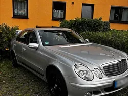 Silber Gebraucht 2005 Mercedes E200 Limousine | 6.000 € (Fairer Preis)