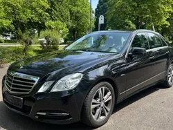 Schwarz Gebraucht 2010 Mercedes E220 Avantgarde Limousine | 9.900 € (Superpreis)