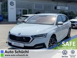 Moon white metallic Gebraucht 2022 Skoda Octavia Clever Kombi | 26.370 € (Fairer Preis)