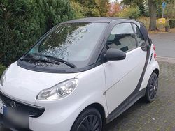 Weiß Gebraucht 2012 Smart ForTwo Coupé Coupé | 4.000 € (Fairer Preis)