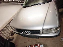 Silber Gebraucht 1992 Audi 80 Limousine | 800 €