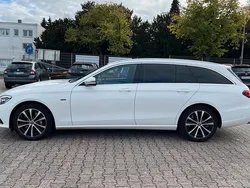 Weiß Gebraucht 2021 Mercedes E300 Kombi | 23.500 € (Superpreis)