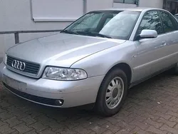 Silber Gebraucht 2000 Audi A4 Limousine | 550 € (Superpreis)