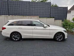 Weiß Gebraucht 2016 Mercedes 200 Kombi | 12.800 € (Fairer Preis)