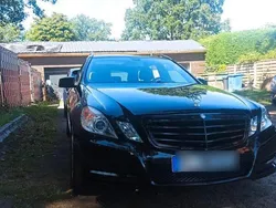 Schwarz Gebraucht 2011 Mercedes E200 Kombi | 15.000 € (Teuer)