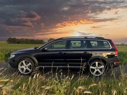 Schwarz Gebraucht 2016 Volvo XC70 Summum SUV | 25.900 € (Superpreis)