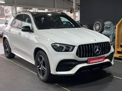 Weiß Gebraucht 2020 Mercedes GLE300 AMG line SUV | 62.190 €