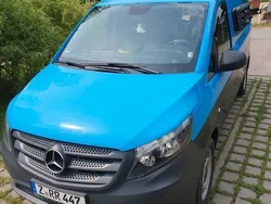 Blau Gebraucht 2016 Mercedes Vito Van / Kleinbus | 13.500 € (Etwas zu teuer)
