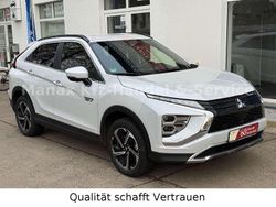 Weiß (metallic) Gebraucht 2021 Mitsubishi Eclipse SUV | 19.990 € (Fairer Preis)