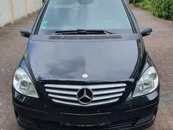 Schwarz Gebraucht 2006 Mercedes B170 Van / Kleinbus | 3.300 € (Guter Preis)