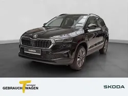 Blackmagic perleffekt Neu 2025 Skoda Karoq Tour SUV | 39.990 €