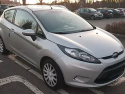 Weiß Gebraucht 2012 Ford Fiesta Kleinwagen | 3.450 € (Guter Preis)