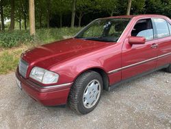 Andere farben Gebraucht 1995 Mercedes C180 Elegance Limousine | 2.600 €