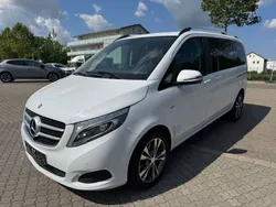 Weiß Gebraucht 2016 Mercedes V220 Edition Van / Kleinbus | 24.799 €