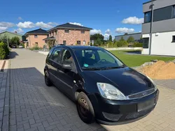 Blau Gebraucht 2005 Ford Fiesta Kleinwagen | 750 € (Superpreis)