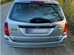 Grau Gebraucht 2005 Ford Focus Kombi | 1.200 € (Guter Preis)