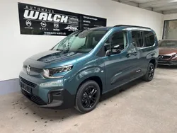 Blau Neu 2025 Citroën Berlingo PureTech Van / Kleinbus | 26.990 € (Etwas zu teuer)